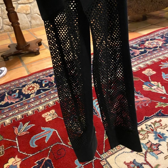 Puma Mesh Panel Legging - Picture 5 of 8